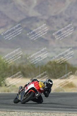 media/Oct-30-2025-Racers Edge (Thu) [[dabbdaf680]]/3-B Group/Session 5 (Turn 6)/